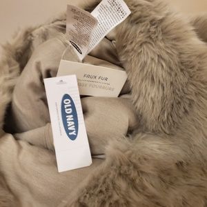 🆕Faux Fur scarf NWT